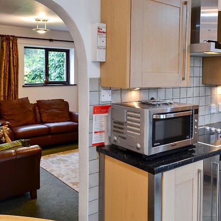 Oakleigh Cottage Llangelynin  Экстерьер фото